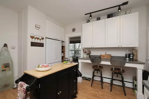 Kitchen - 215 Forest St, Marion, OH 43302 photo 2 of 3