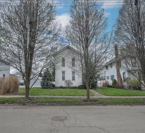 Exterior - 215 Forest St, Marion, OH 43302 photo 12 of 14