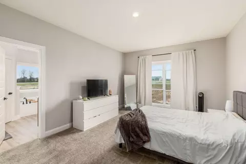 Bedroom - 2064 Troy Rd, Delaware, OH 43015 photo 1 of 7
