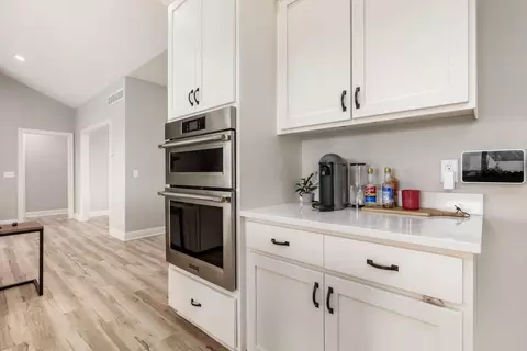 Kitchen - 2064 Troy Rd, Delaware, OH 43015 photo 6 of 6
