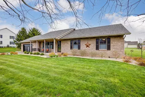 Exterior - 3519 Hanson Ct, Springfield, OH 45504 photo 2 of 9