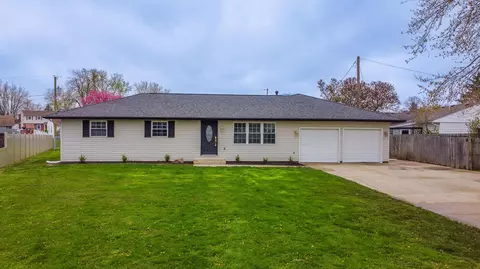 1221 High St, Washington Court House, OH 43160