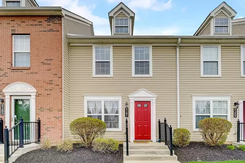 8287 Annandale Ln, Columbus, OH 43235