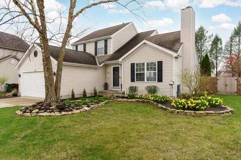 1300 Cottonwood Dr, Lewis Center, OH 43035