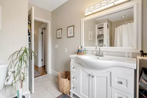 Bath - 403 S Prospect St, Marion, OH 43302 photo 2 of 2