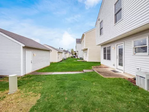 Exterior - 9138 Drum Pl, Orient, OH 43146 photo 10 of 14