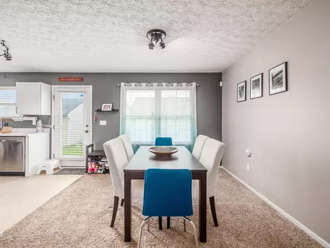 Dining - 9138 Drum Pl, Orient, OH 43146 photo 2 of 4