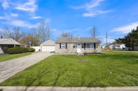 4596 St Ann Ln, Whitehall, OH 43213