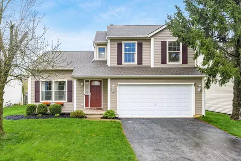 4042 Walnut Crossing Dr, Groveport, OH 43125