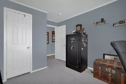 Bedroom - 2325 Rosedale Rd, Irwin, OH 43029 photo 6 of 6