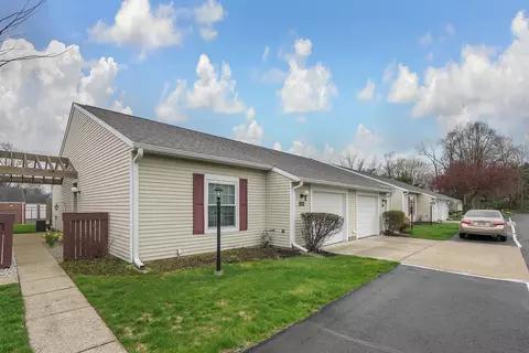 125 Aqueduct Ave, Newark, OH 43055