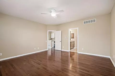Living - 5860 Dunheath Loop, Dublin, OH 43016 photo 5 of 6
