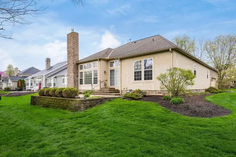 Exterior - 5860 Dunheath Loop, Dublin, OH 43016 photo 11 of 11