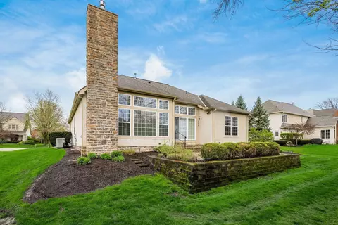 Exterior - 5860 Dunheath Loop, Dublin, OH 43016 photo 9 of 11