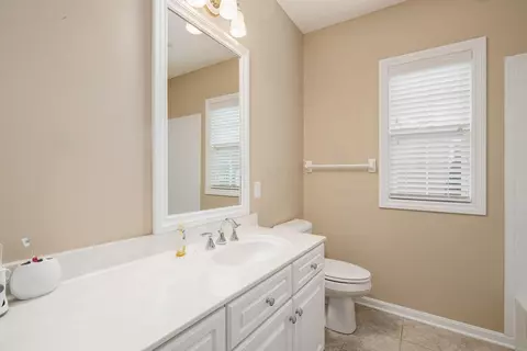 Bath - 5860 Dunheath Loop, Dublin, OH 43016 photo 3 of 7