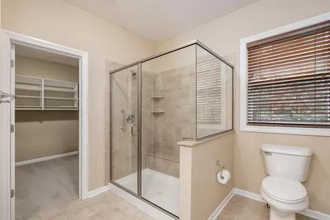 Bath - 5860 Dunheath Loop, Dublin, OH 43016 photo 2 of 7