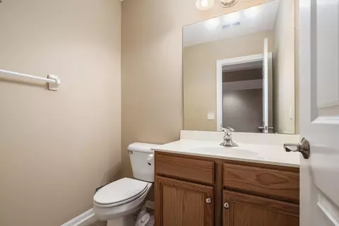 Bath - 5860 Dunheath Loop, Dublin, OH 43016 photo 6 of 7