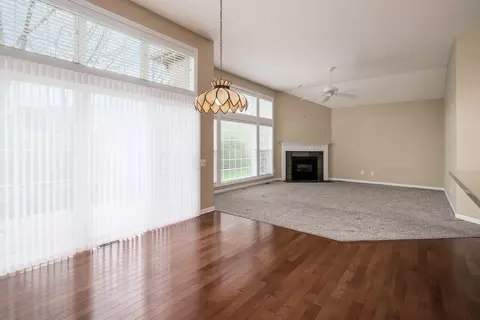 Living - 5860 Dunheath Loop, Dublin, OH 43016 photo 2 of 6
