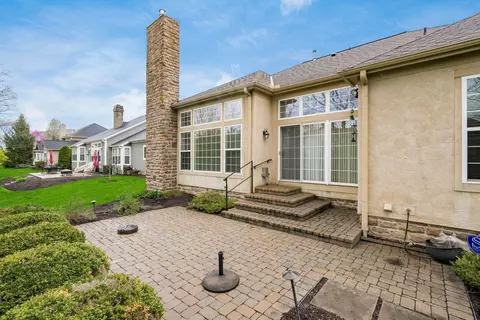 Exterior - 5860 Dunheath Loop, Dublin, OH 43016 photo 7 of 11