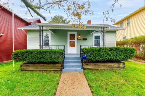 215 Rosehill Ave, Newark, OH 43055