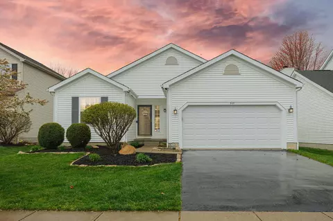 3121 Menzola Dr, Columbus, OH 43228