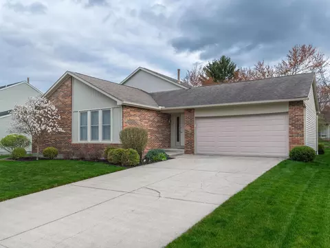 3741 Dinsmore Castle Dr, Columbus, OH 43221