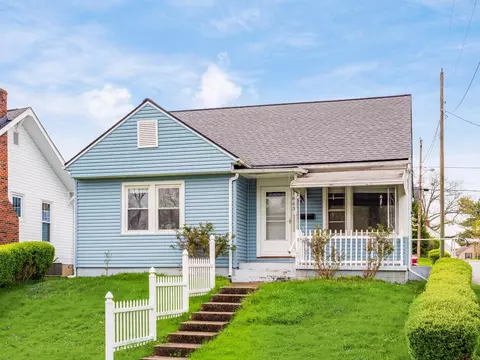 1863 Euclid Ave, Zanesville, OH 43701
