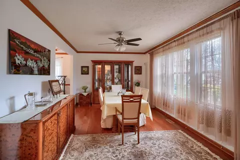 Dining - 4094 Pathfield Dr, Columbus, OH 43230 photo 2 of 3