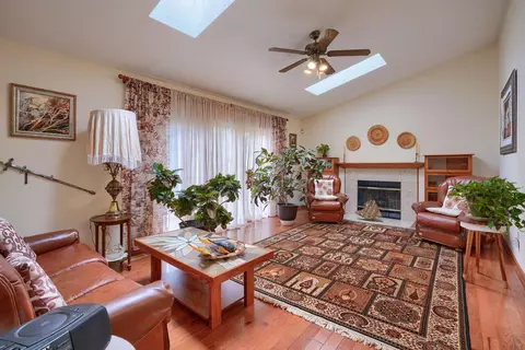 Living - 4094 Pathfield Dr, Columbus, OH 43230 photo 3 of 6