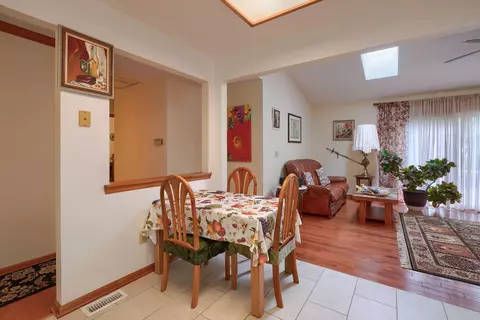 Dining - 4094 Pathfield Dr, Columbus, OH 43230 photo 3 of 3