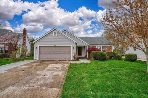 Exterior - 4094 Pathfield Dr, Columbus, OH 43230 photo 3 of 10