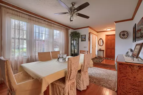 Dining - 4094 Pathfield Dr, Columbus, OH 43230 photo 1 of 3