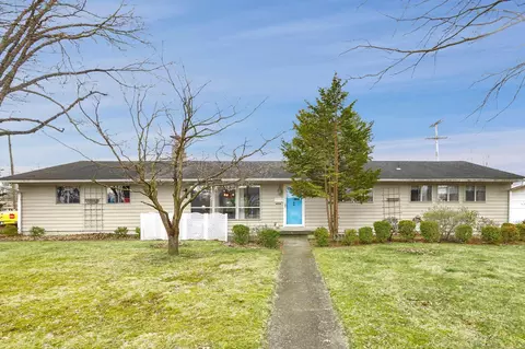 333 Meadowbrook Dr, Newark, OH 43055