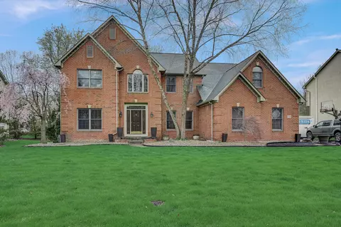 7230 Hawksbeard Dr, Westerville, OH 43082