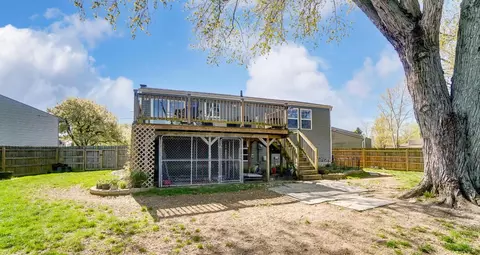 Exterior - 659 Dovalon Pl, Galloway, OH 43119 photo 6 of 12