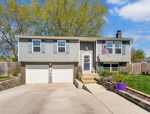 Exterior - 659 Dovalon Pl, Galloway, OH 43119 photo 4 of 12
