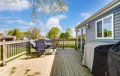 Exterior - 659 Dovalon Pl, Galloway, OH 43119 photo 8 of 12