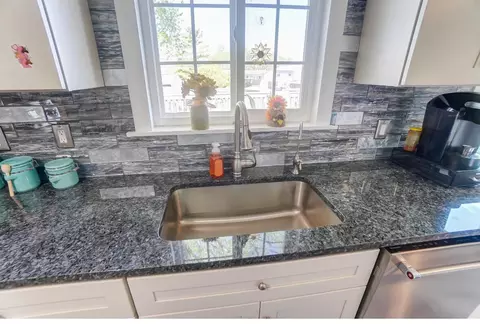 Bath - 659 Dovalon Pl, Galloway, OH 43119 photo 1 of 4