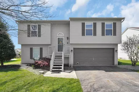 559 Princeton St, Ashville, OH 43103