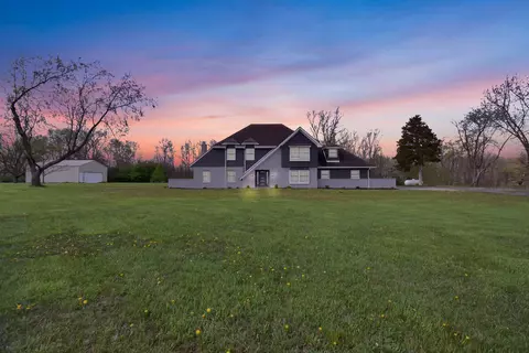 3290 7 Oaks Dr, Laura, OH 45337