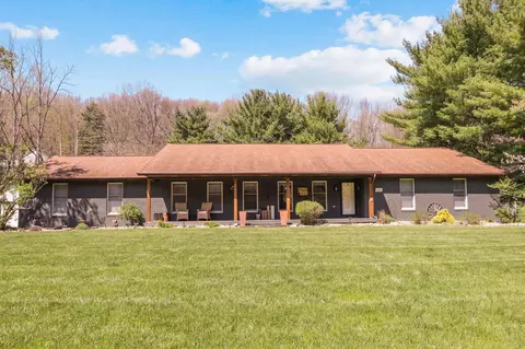 900 Hillside Dr, Newark, OH 43055