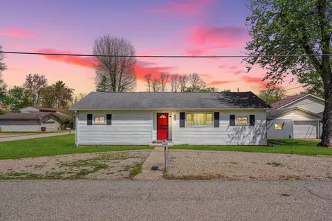 5442 Cypress Dr NE, Thornville, OH 43076