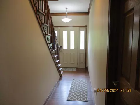 Entry Way - 1423 Eagle Links Dr, Marion, OH 43302 photo 1 of 2