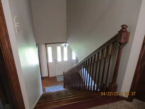 Entry Way - 1423 Eagle Links Dr, Marion, OH 43302 photo 2 of 2