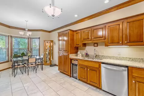 Kitchen - 1423 Eagle Links Dr, Marion, OH 43302 photo 4 of 4