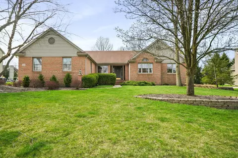 1345 Bingham Mills Dr, New Albany, OH 43054