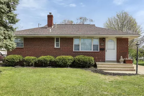 1244 Beechwood Rd, Columbus, OH 43227