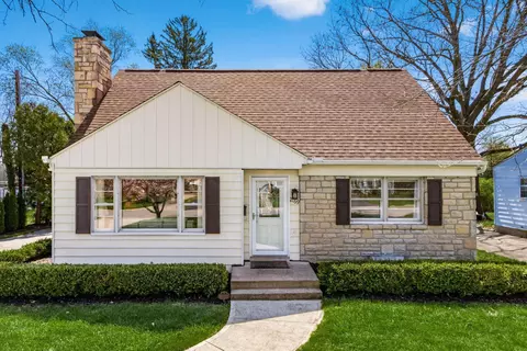 2169 Ridgecliff Rd, Columbus, OH 43221