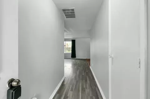 Entry Way - 1815 Chippewa Dr, Circleville, OH 43113 photo 1 of 1