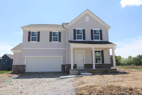 37 Erin Hills Rd, Commercial Point, OH 43116